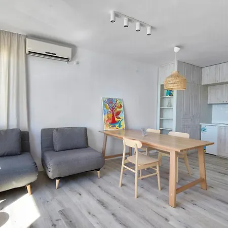 1bd Flat With A Stunning Sea View In By Flаt Manаger * 索佐波尔